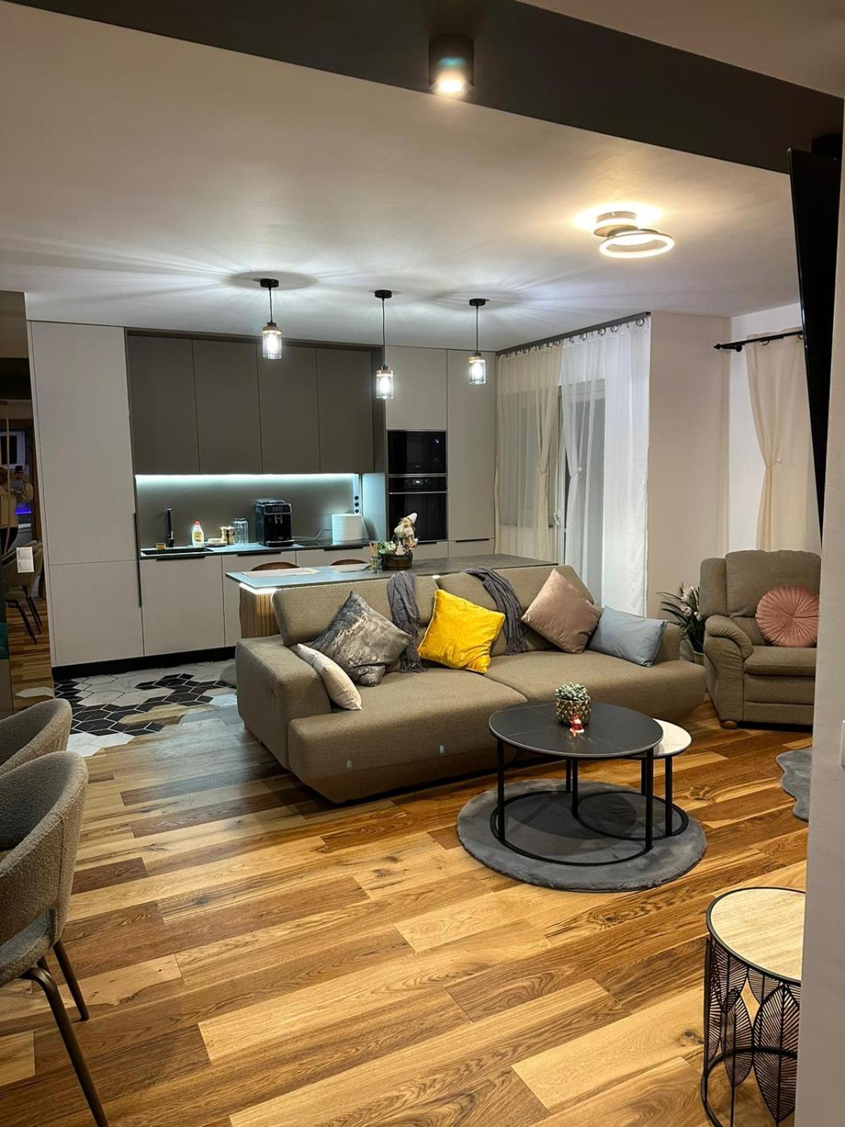 Apartament De Lux Andre Sibiu Buitenkant foto